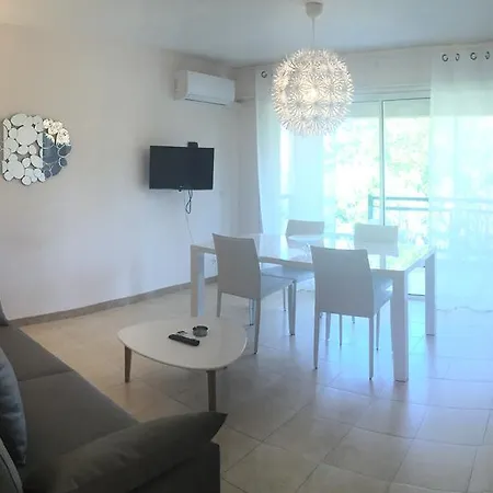 Апартаменты Beau Rivage *