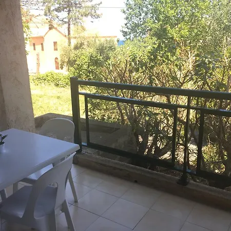 Апартаменты Beau Rivage Альгайола