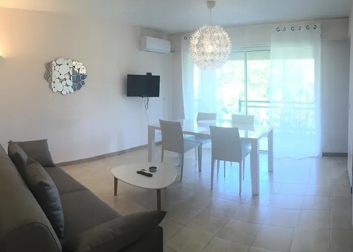 דירה Beau Rivage *